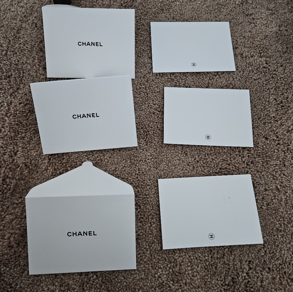 Chanel notecard and envelope
